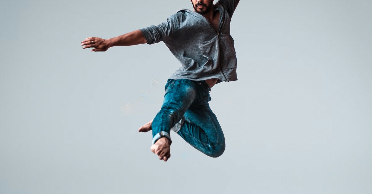 Balancing Technique and Performance in Pre-Professional Courses